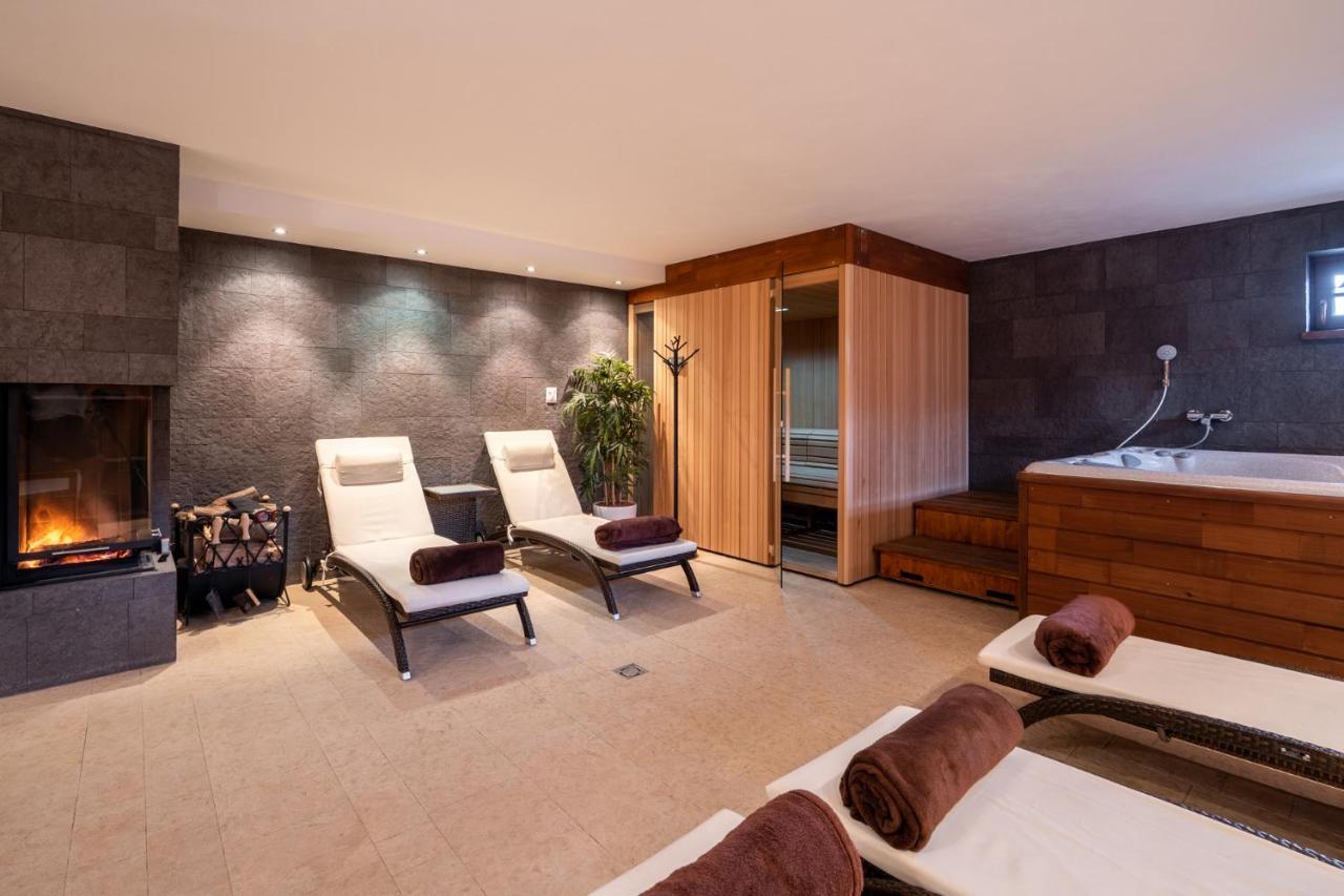 Wellness Drevenica Zuberec, 3 Apartmany, 2 Studia, Tatranske Stity Z Terasy Exteriör bild