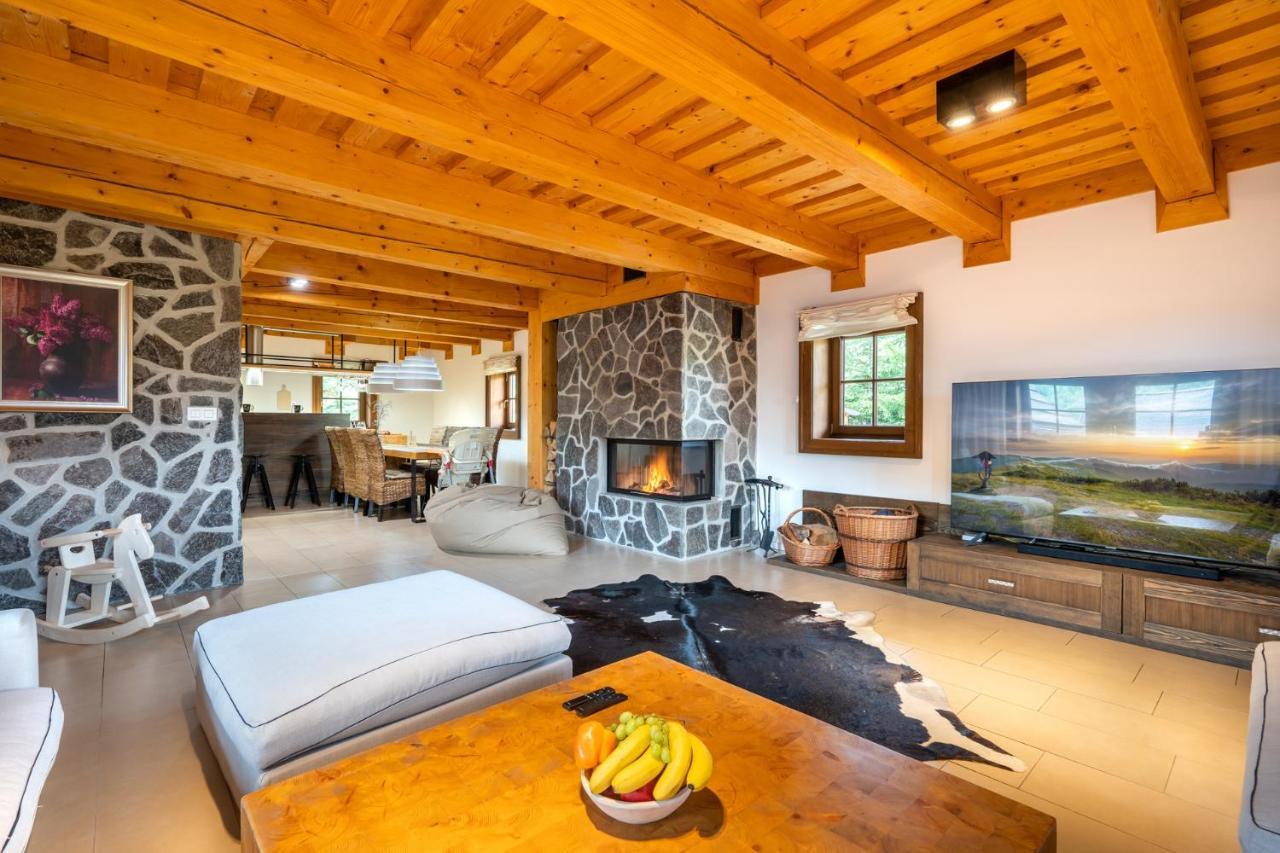 Wellness Drevenica Zuberec, 3 Apartmany, 2 Studia, Tatranske Stity Z Terasy Exteriör bild
